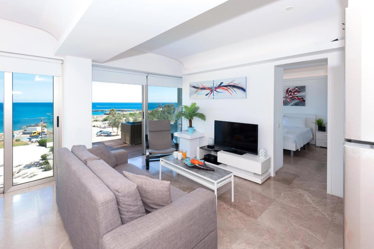 Apartment Marina - Beachfront 普罗塔拉斯 外观 照片