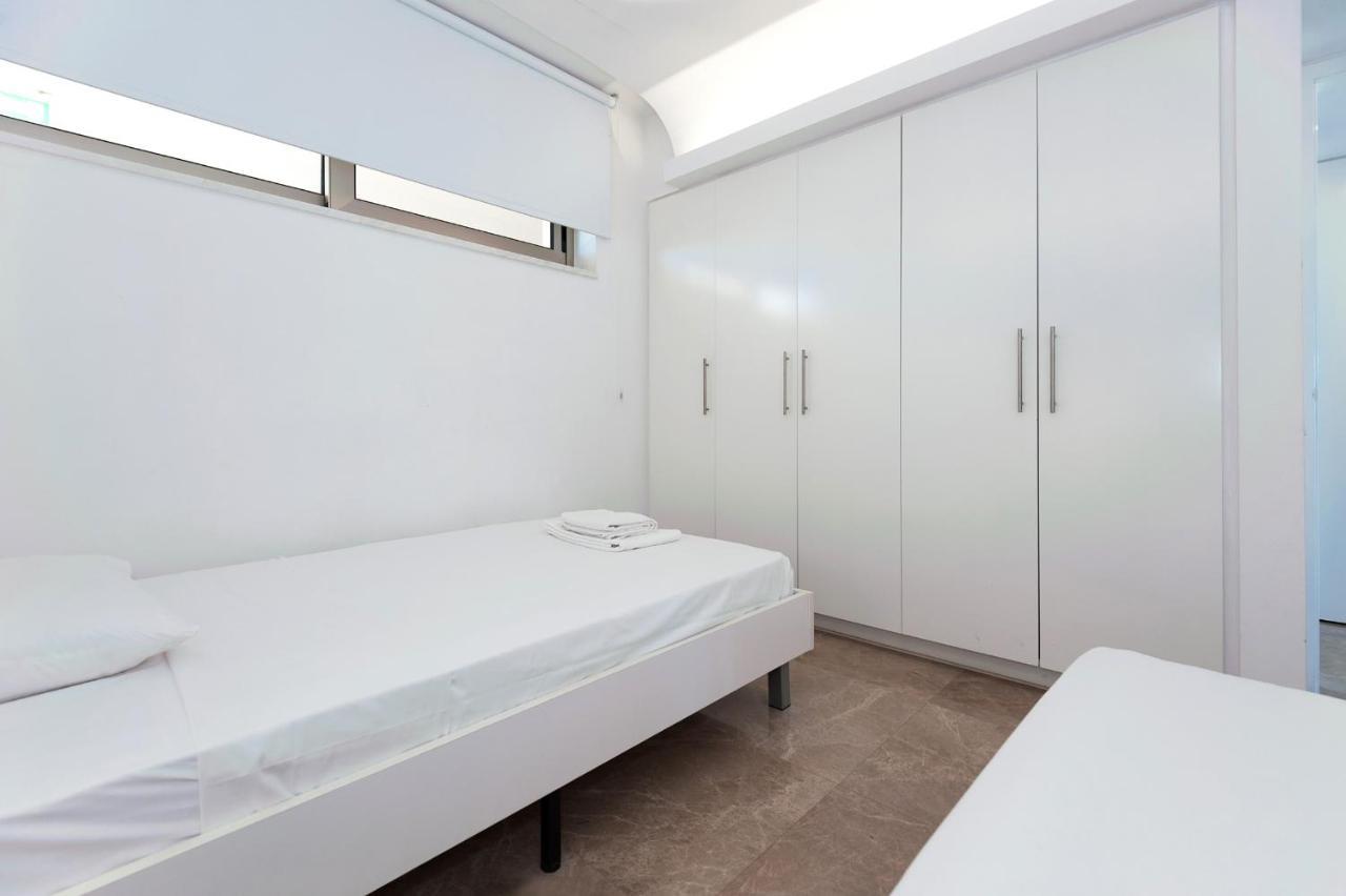 Apartment Marina - Beachfront 普罗塔拉斯 外观 照片