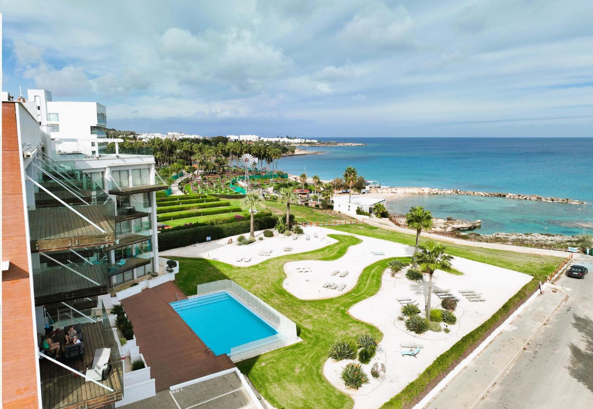 Apartment Marina - Beachfront 普罗塔拉斯 外观 照片